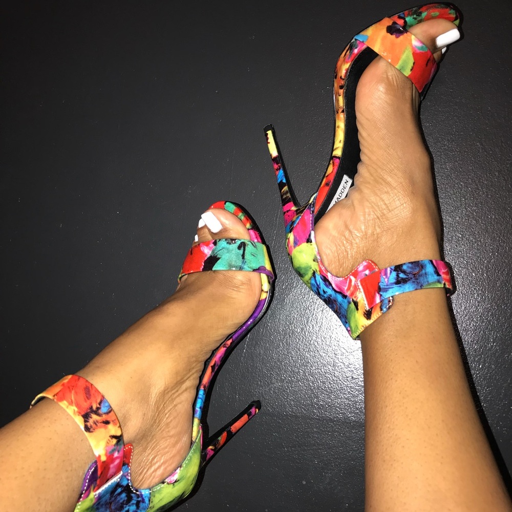 COPY - 🌹🌼Floral Barely there Heels 🌺🌸